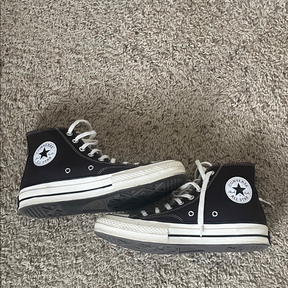 Converse High-Tops - Picture 6 of 11
